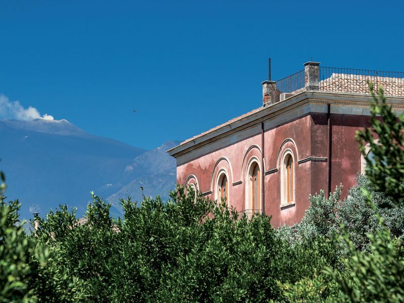 Mandarin Manor House: between the Etna and Taormina
